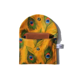 Pochettes savon plumes fond jaune